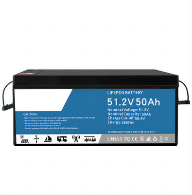 वाटरप्रूफ LifeP04 लिथियम बैटरी SLA रिप्लेसमेंट 51.2V 50AH ब्लूटूथ के साथ
