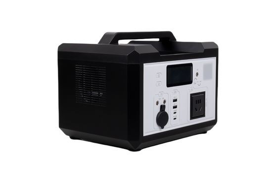 उच्च दक्षता 220V/110V AC रिचार्जेबल लाइफपो4 पोर्टेबल पावर पैक ऑफ ग्रिड सौर प्रणाली के लिए वायरलेस चार्जिंग के साथ